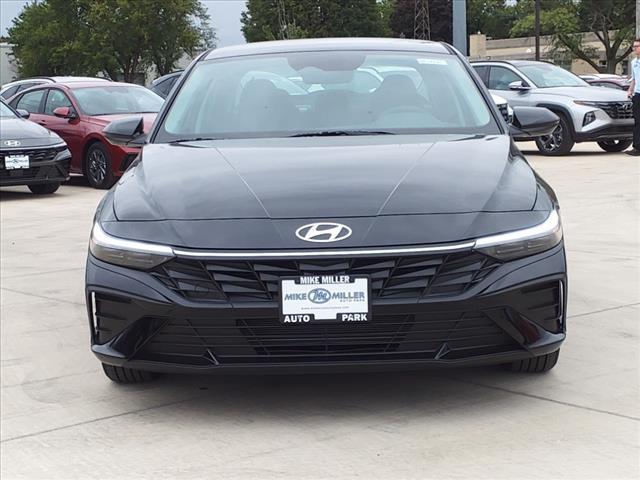 2024 Hyundai ELANTRA Vehicle Photo in Peoria, IL 61615