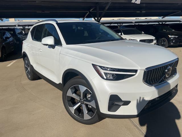 2025 Volvo XC40 Vehicle Photo in Grapevine, TX 76051