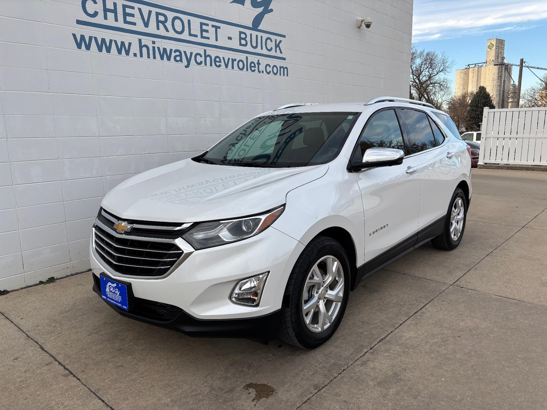 Used 2019 Chevrolet Equinox Premier with VIN 2GNAXNEV1K6202395 for sale in Rock Valley, IA