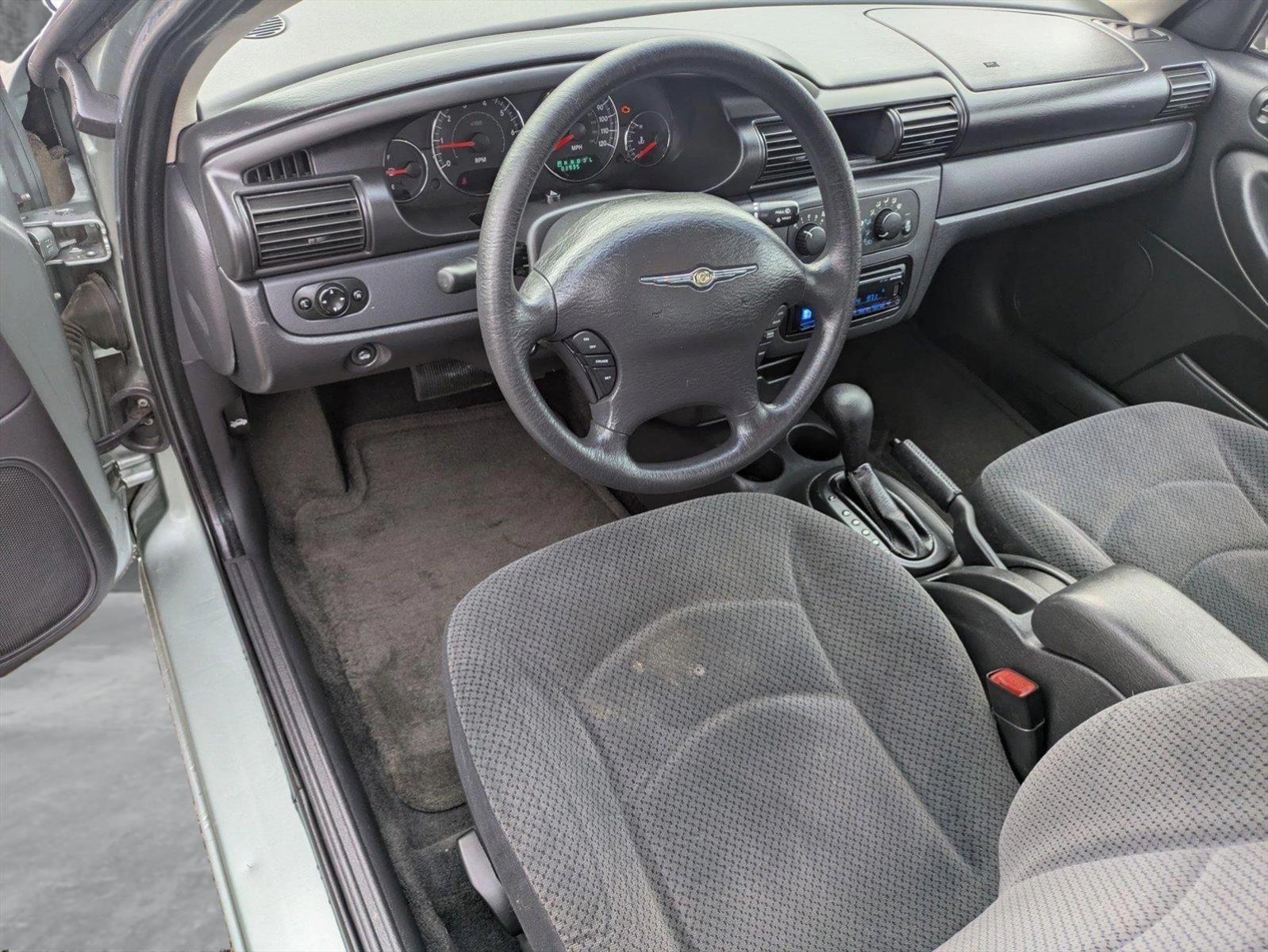 2005 Chrysler Sebring Sdn Vehicle Photo in Spokane Valley, WA 99206