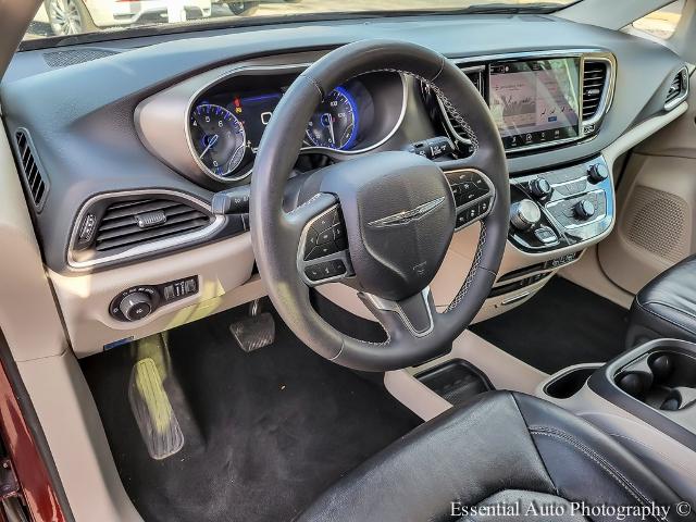 2022 Chrysler Pacifica Vehicle Photo in OAK LAWN, IL 60453-2517