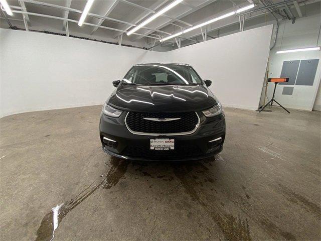 2023 Chrysler Pacifica Vehicle Photo in PORTLAND, OR 97225-3518