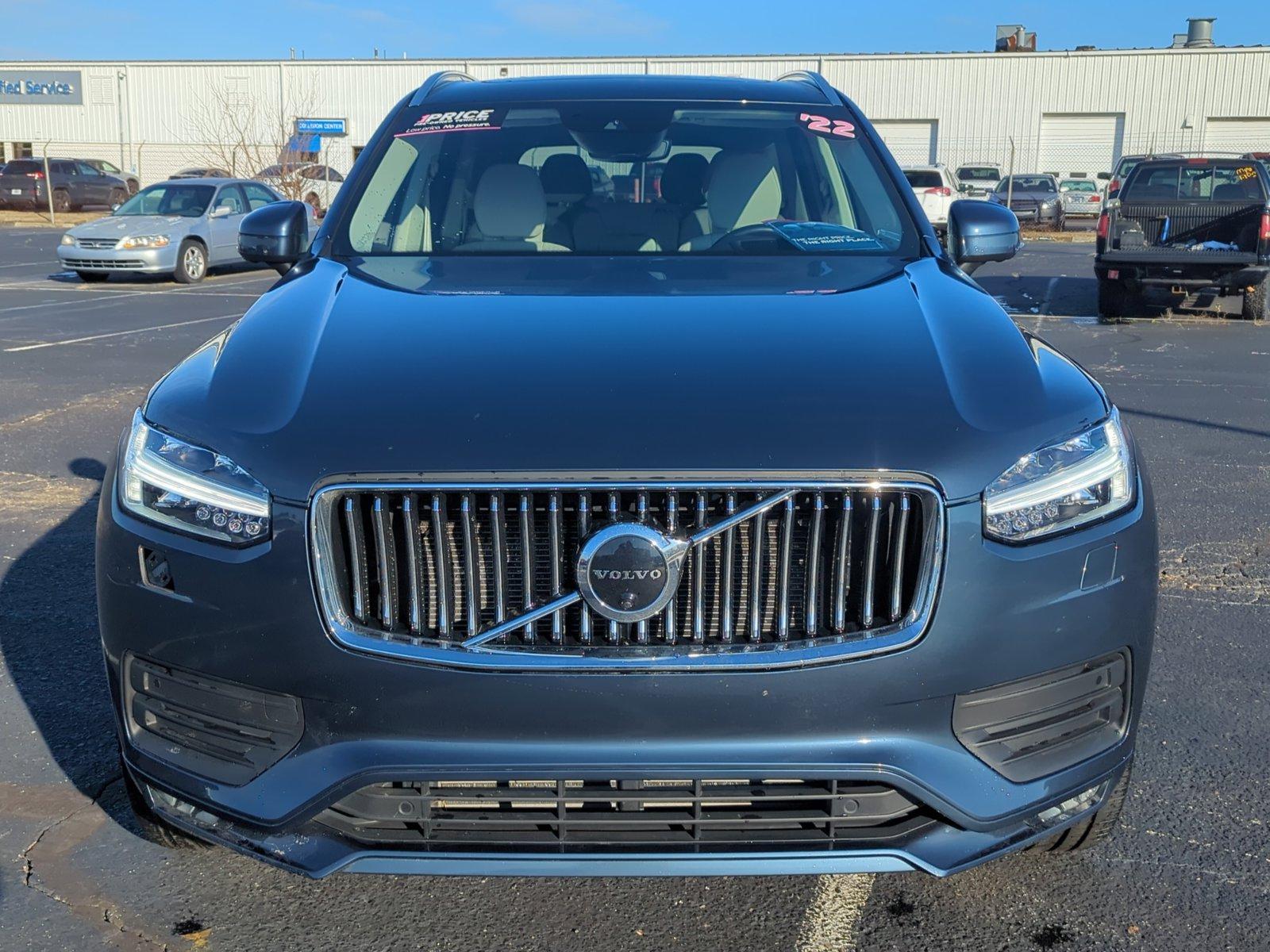 2022 Volvo XC90 Vehicle Photo in Memphis, TN 38128