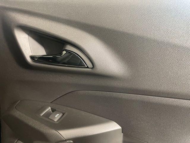 2025 Chevrolet Trax Vehicle Photo in PHOENIX, AZ 85014-3381
