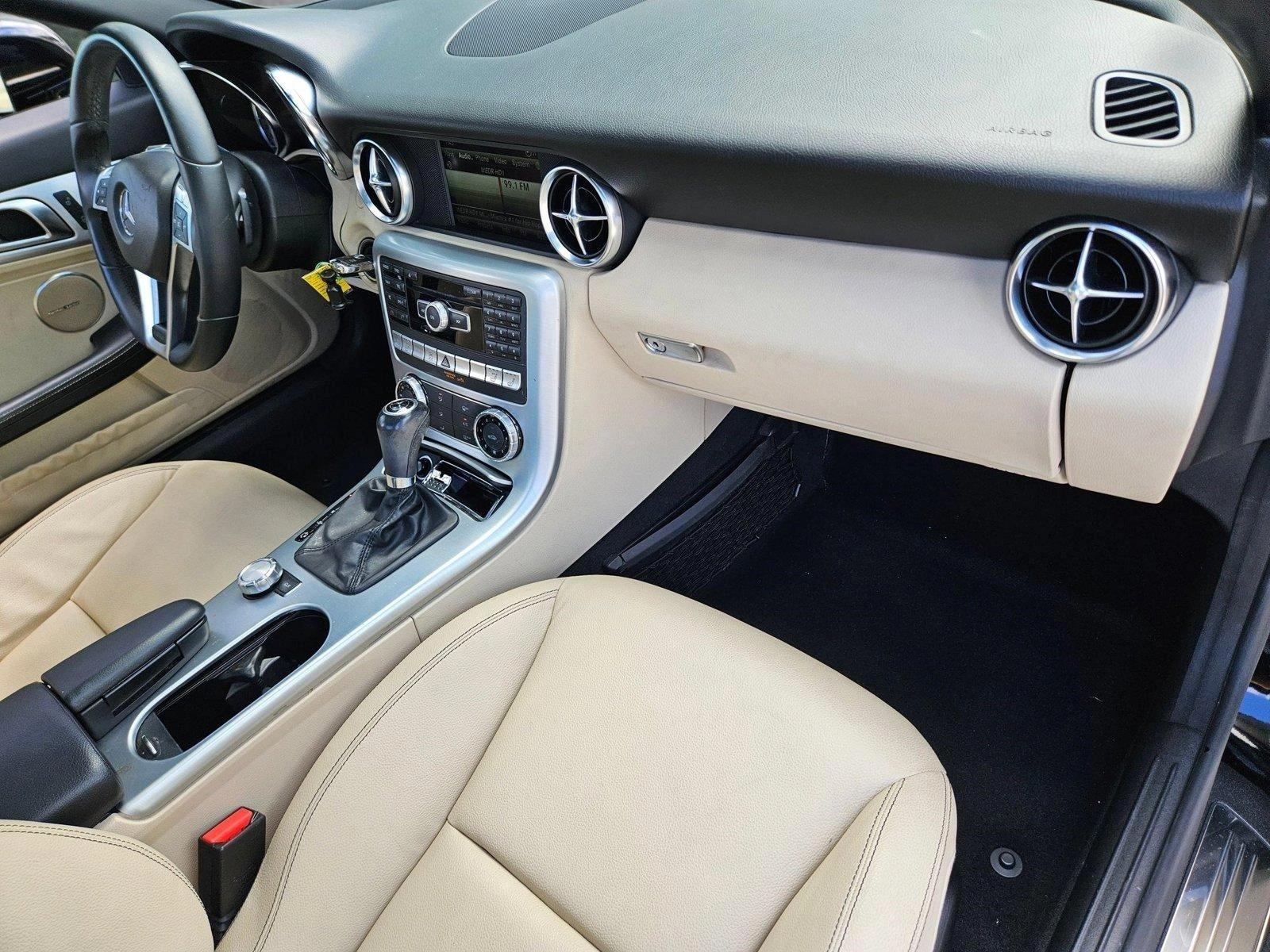 2015 Mercedes-Benz SLK-Class Vehicle Photo in Fort Lauderdale, FL 33316