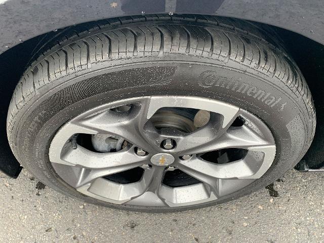 2022 Chevrolet Malibu Vehicle Photo in MOON TOWNSHIP, PA 15108-2571