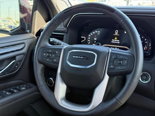 2024 GMC Yukon XL Vehicle Photo in COLUMBIA, MO 65203-3903