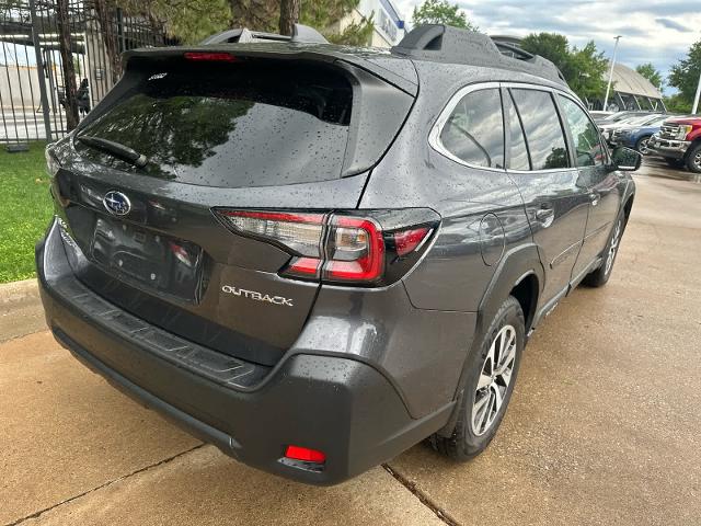 2025 Subaru Outback Vehicle Photo in DALLAS, TX 75209