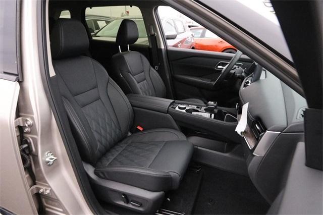 2025 Nissan Rogue Vehicle Photo in Hazelwood, MO 63042