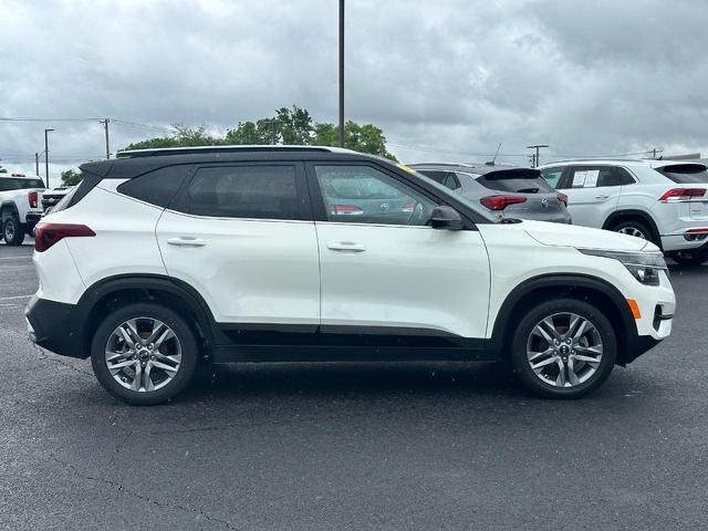 2021 Kia Seltos Vehicle Photo in COLUMBIA, MO 65203-3903