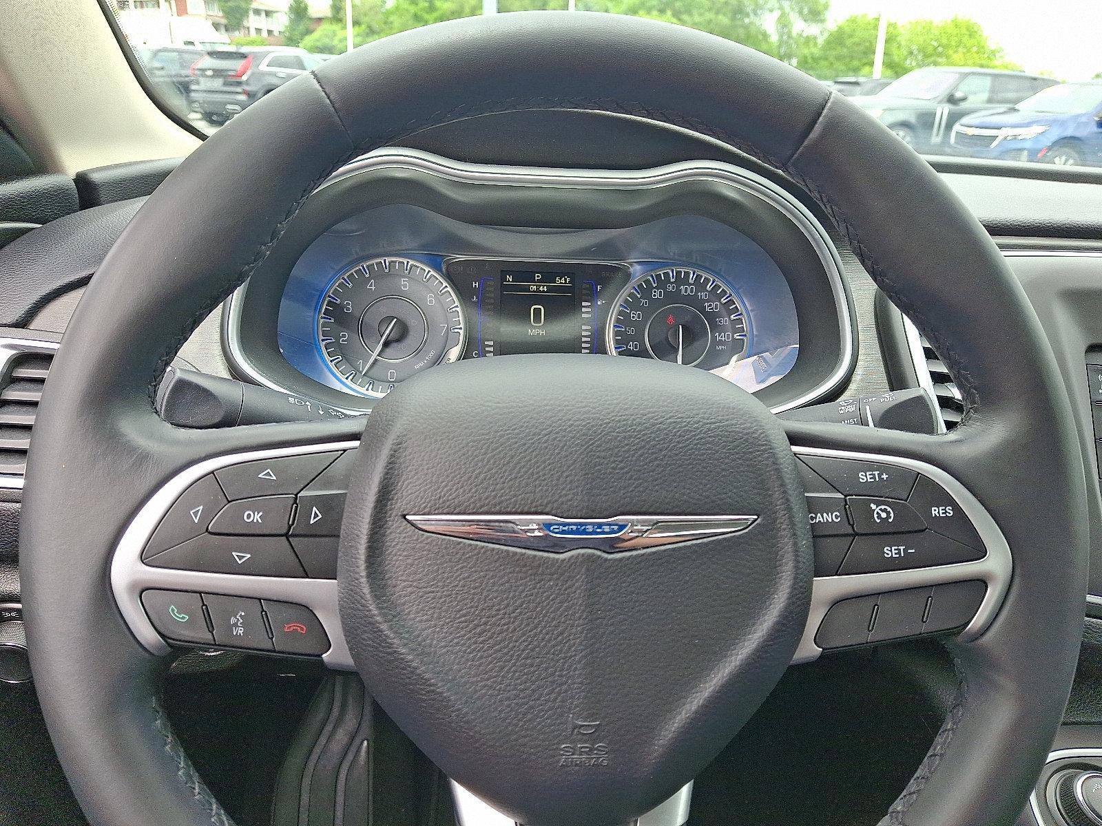 2015 Chrysler 200 Vehicle Photo in BETHLEHEM, PA 18017-9401