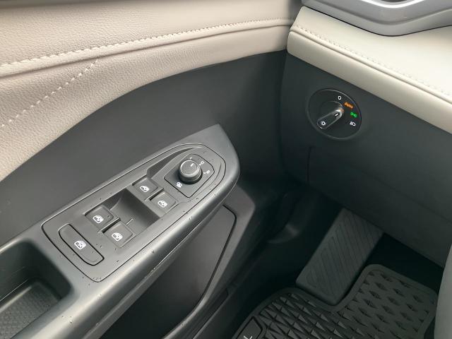 2025 Volkswagen Taos Vehicle Photo in Oshkosh, WI 54904