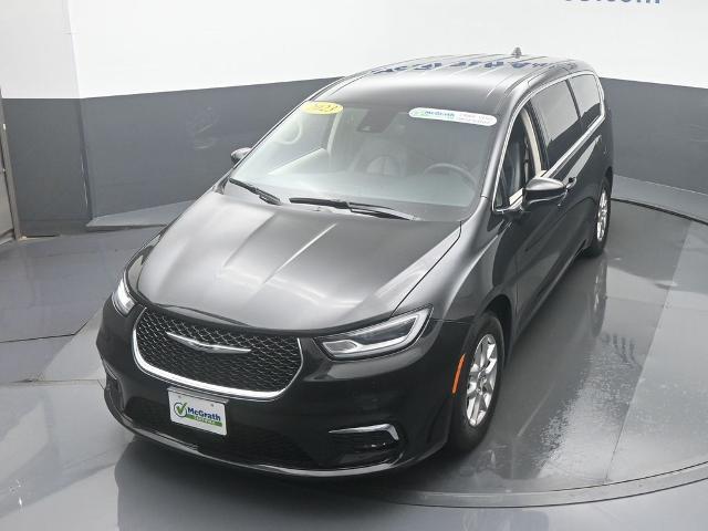 2023 Chrysler Pacifica Vehicle Photo in Cedar Rapids, IA 52402