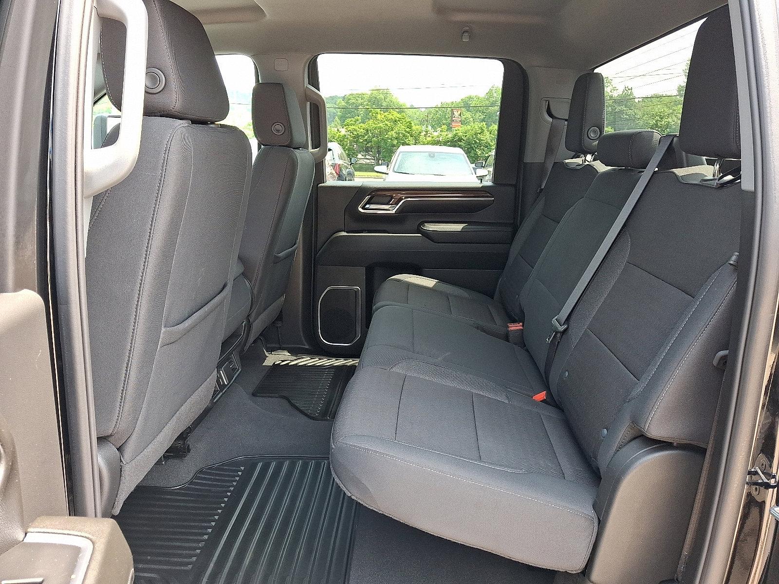 2024 Chevrolet Silverado 3500 HD Vehicle Photo in BETHLEHEM, PA 18017-9401