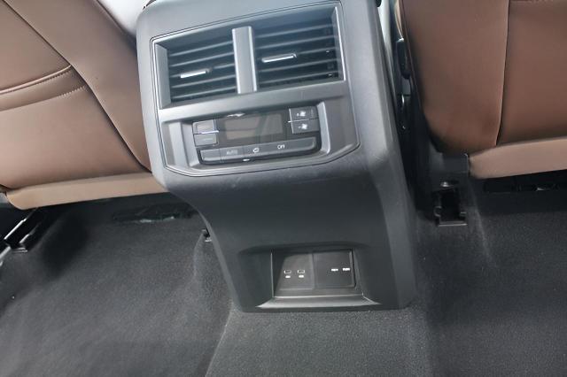 2023 Volkswagen Atlas Vehicle Photo in Green Bay, WI 54304