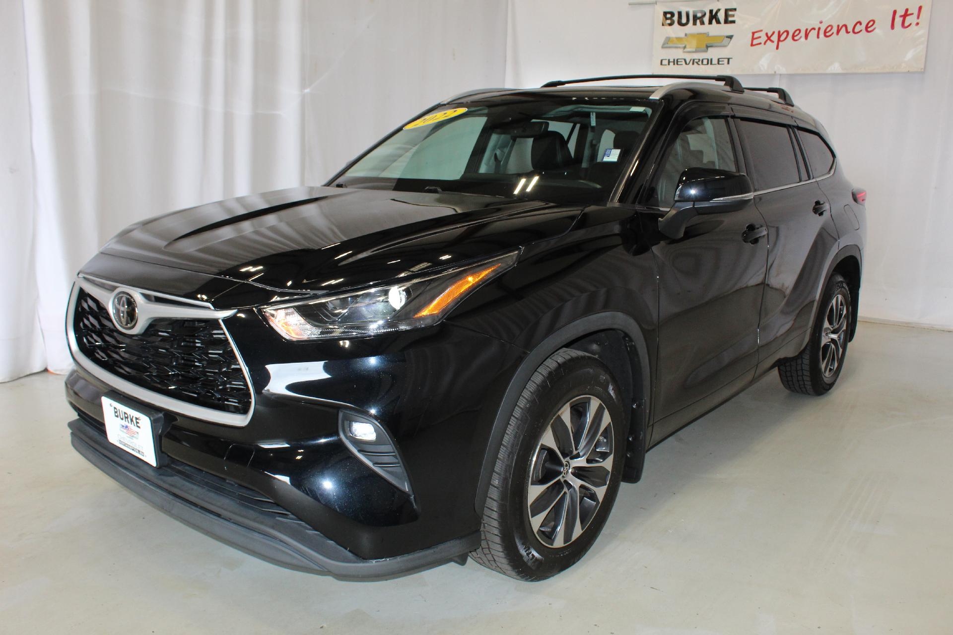 2022 Toyota Highlander Vehicle Photo in NORTHAMPTON, MA 01060-1120