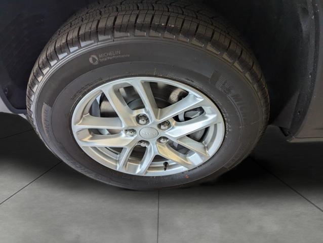 2025 Jeep Grand Cherokee L Vehicle Photo in Oshkosh, WI 54901