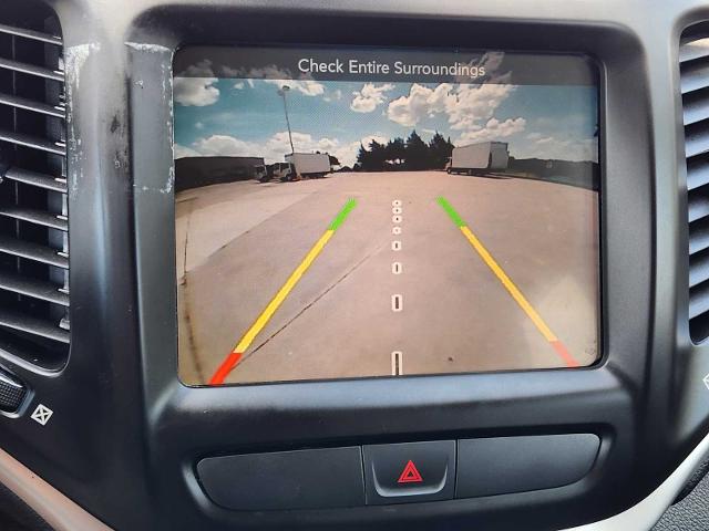 2016 Jeep Cherokee Vehicle Photo in DENTON, TX 76210-9321