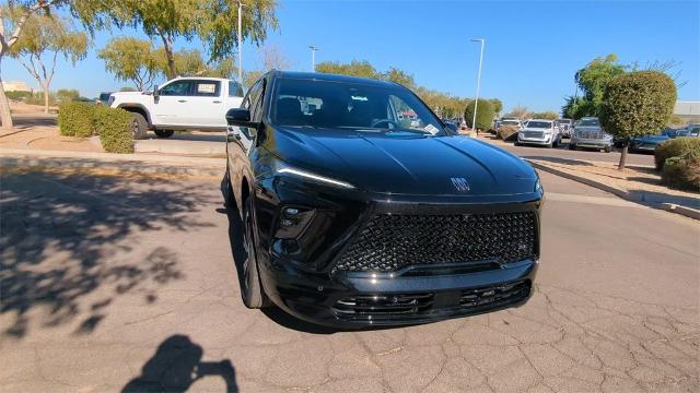 2025 Buick Enclave Vehicle Photo in GOODYEAR, AZ 85338-1310