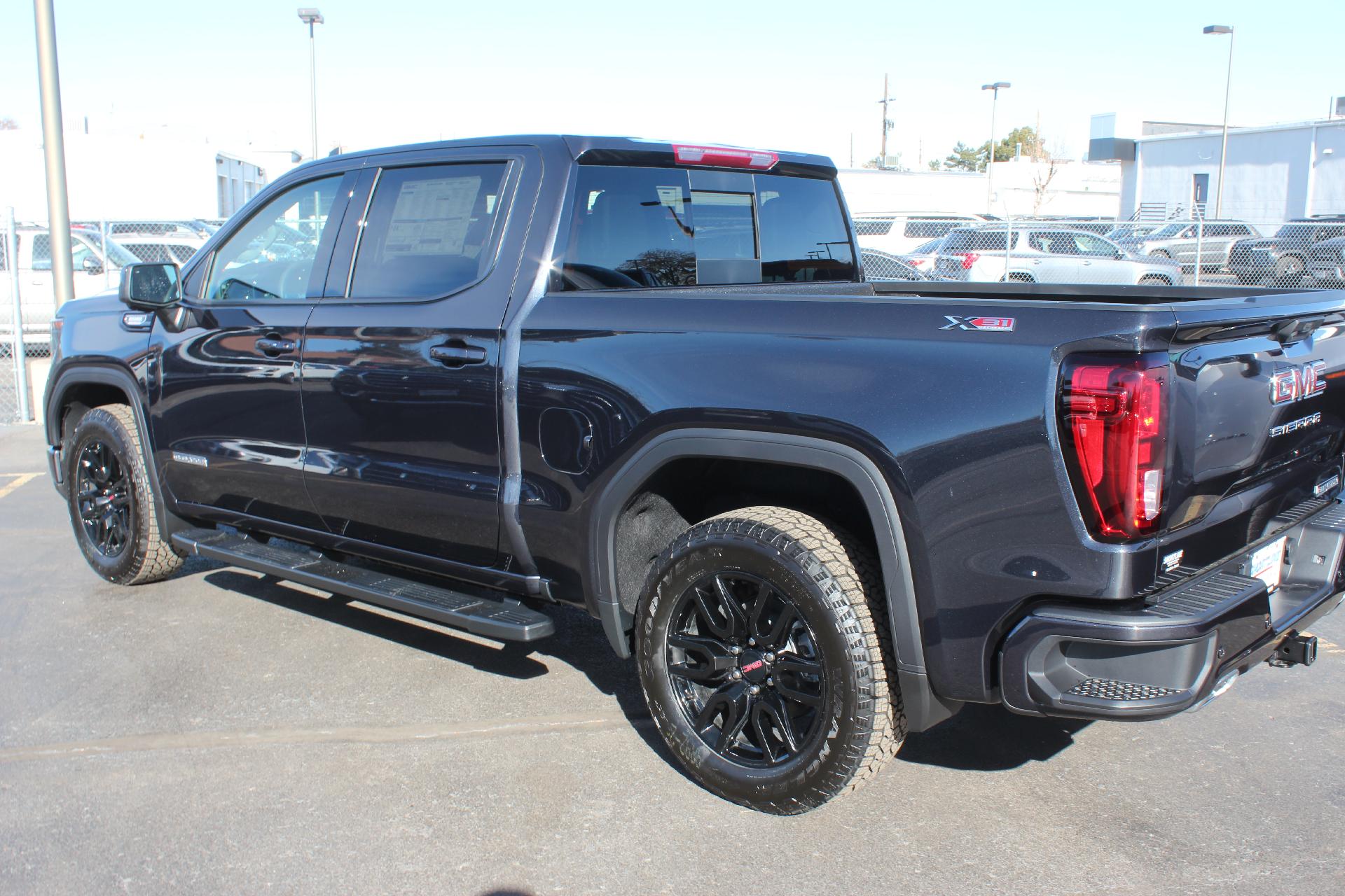 2025 GMC Sierra 1500 Vehicle Photo in AURORA, CO 80012-4011