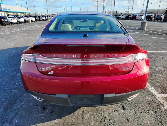 2015 Lincoln MKZ Vehicle Photo in GREEN BAY, WI 54304-5303