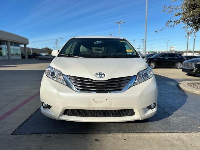 2015 Toyota Sienna Vehicle Photo in Grapevine, TX 76051