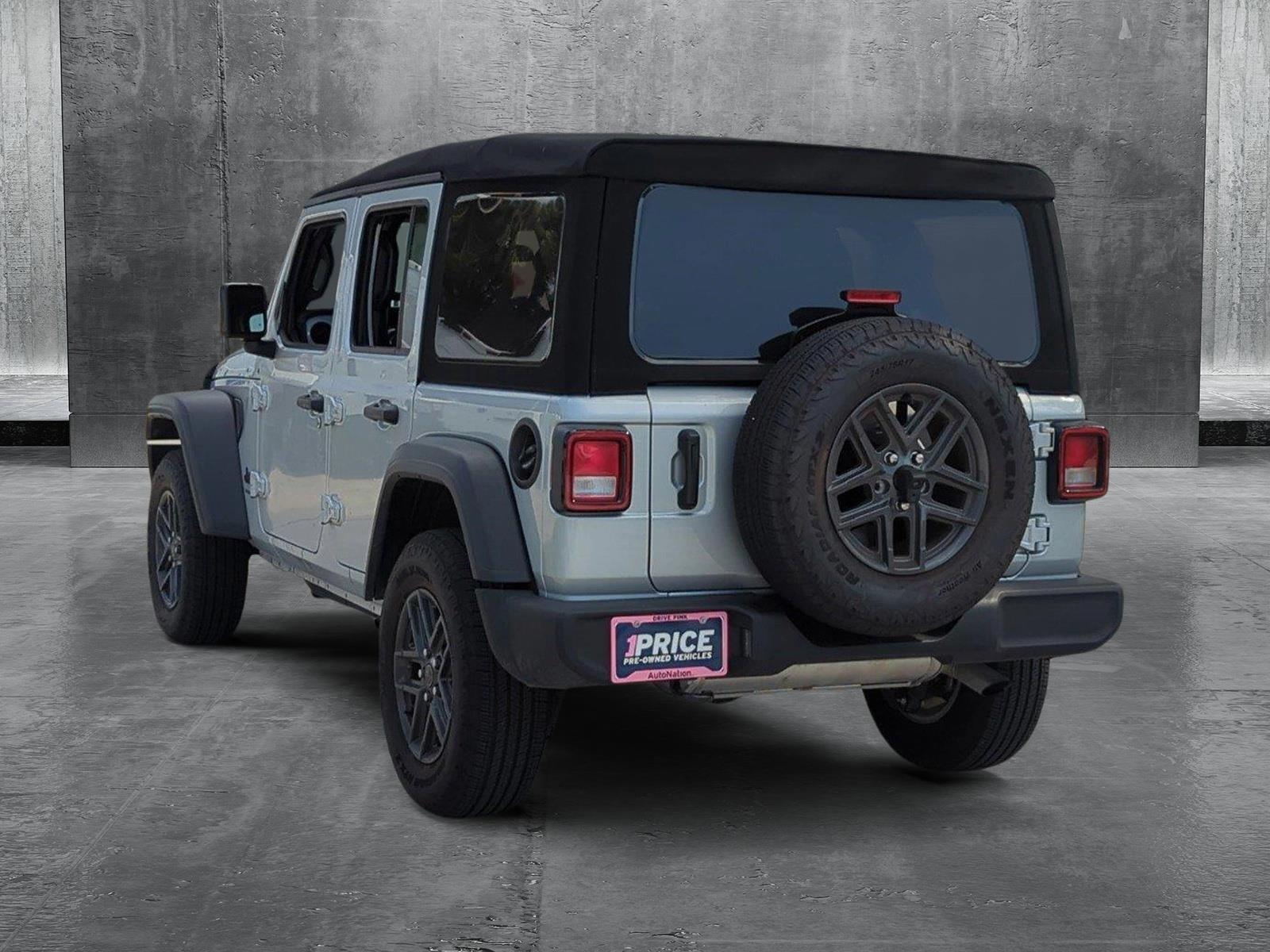 2024 Jeep Wrangler Vehicle Photo in Pembroke Pines, FL 33027