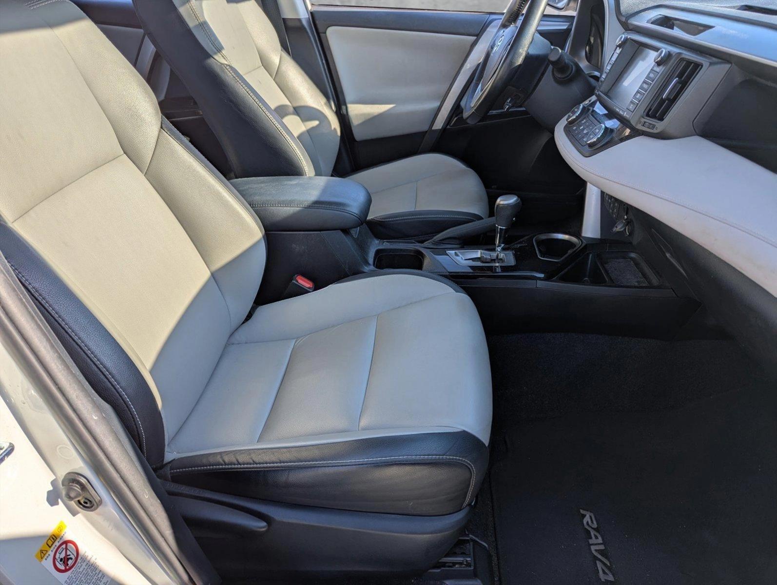 2018 Toyota RAV4 Vehicle Photo in Ft. Myers, FL 33907