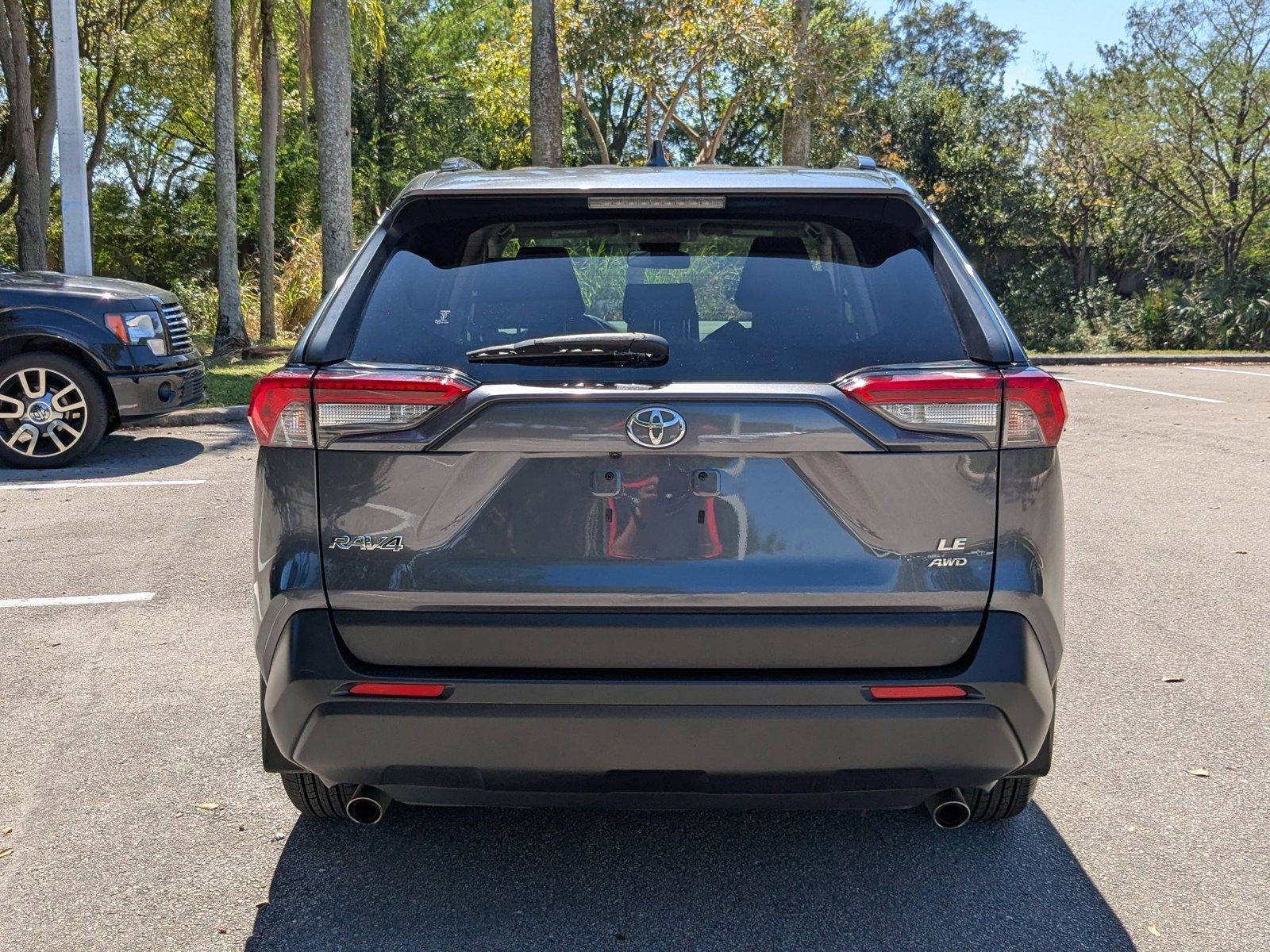 2019 Toyota RAV4 Vehicle Photo in West Palm Beach, FL 33417