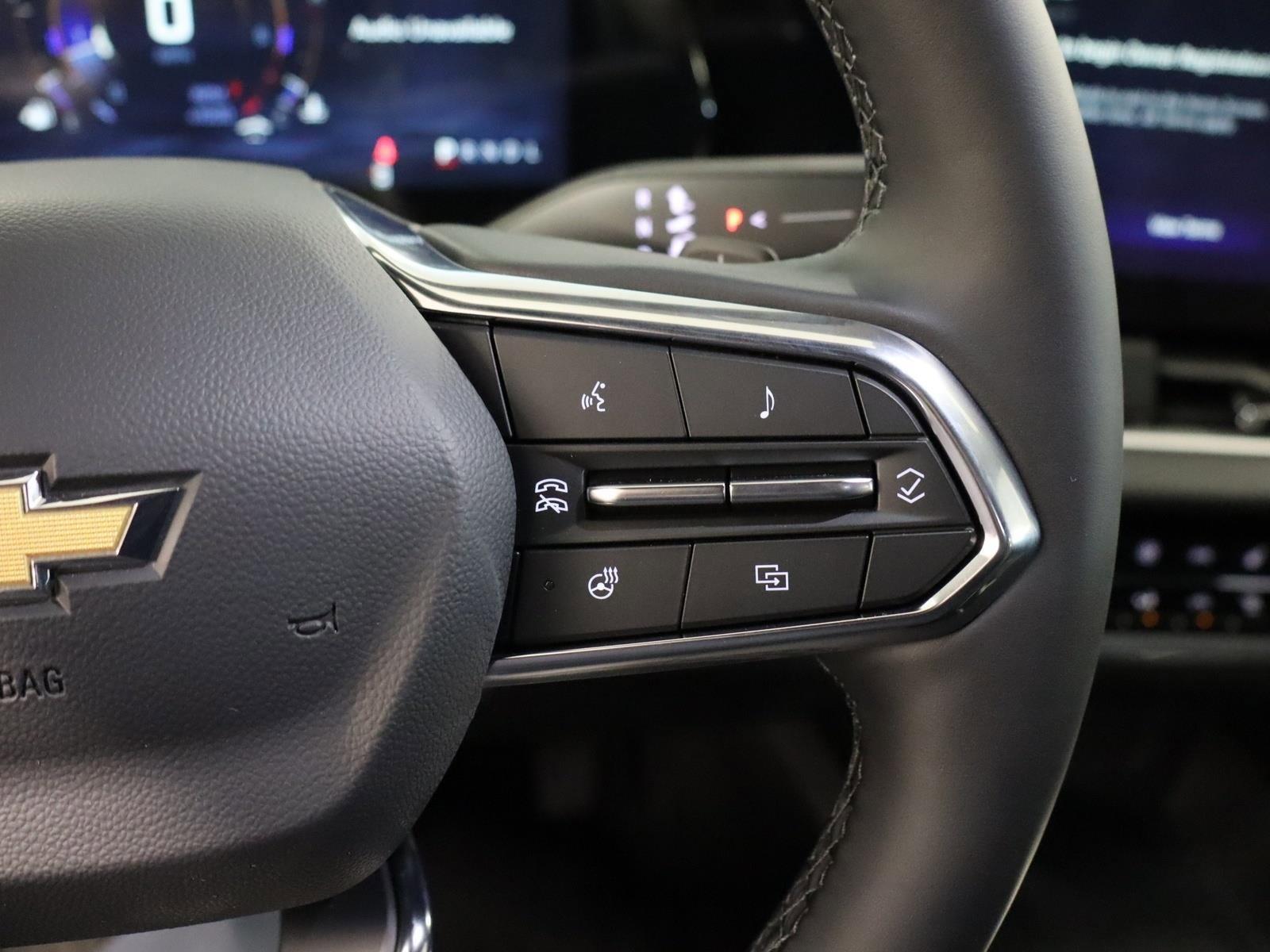 2025 Chevrolet Equinox Vehicle Photo in LOS ANGELES, CA 90007-3794