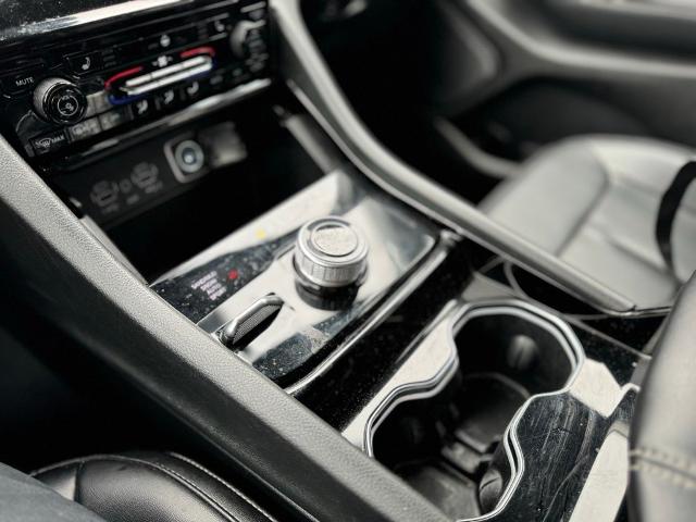 2023 Jeep Grand Cherokee L Vehicle Photo in San Antonio, TX 78230