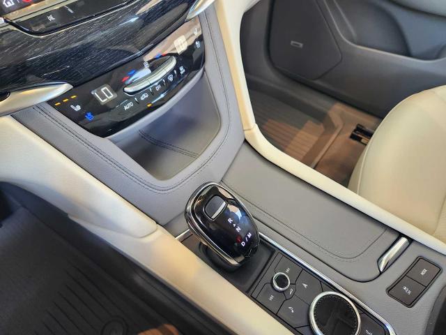 2025 Cadillac XT6 Vehicle Photo in HOUSTON, TX 77079