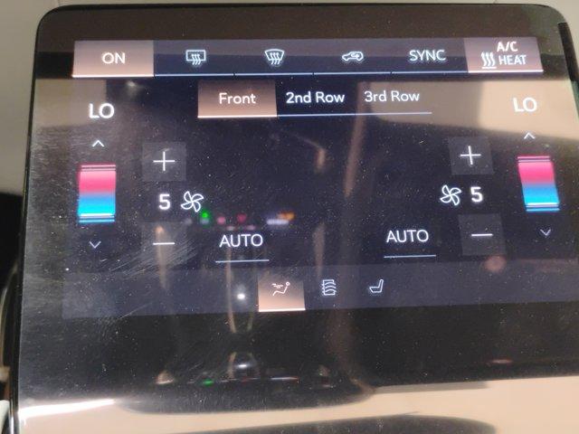 2026 Cadillac VISTIQ Vehicle Photo in PINEVILLE, NC 28134-8495