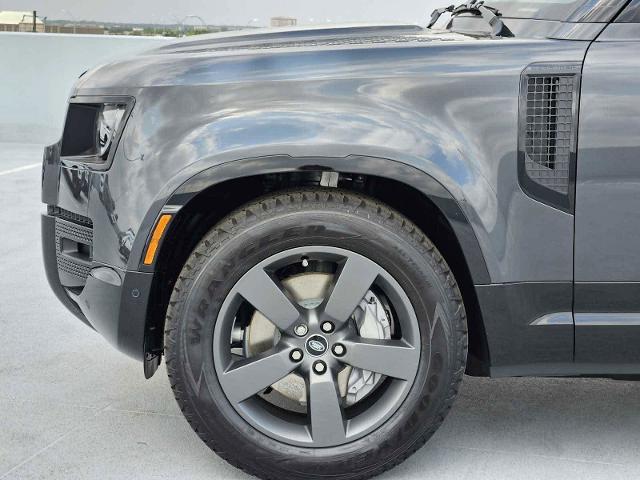 2025 Defender Vehicle Photo in AUSTIN, TX 78717