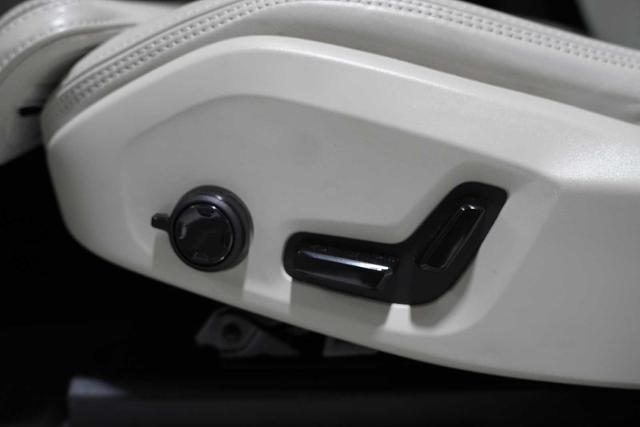 2022 Volvo XC90 Vehicle Photo in GRAPEVINE, TX 76051