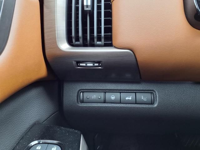 2025 Nissan Pathfinder Vehicle Photo in Oshkosh, WI 54904