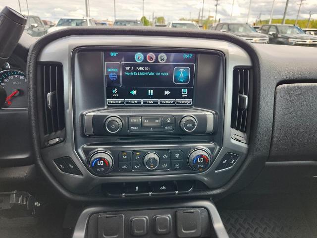 2015 Chevrolet Silverado 1500 Vehicle Photo in GREEN BAY, WI 54304-5303