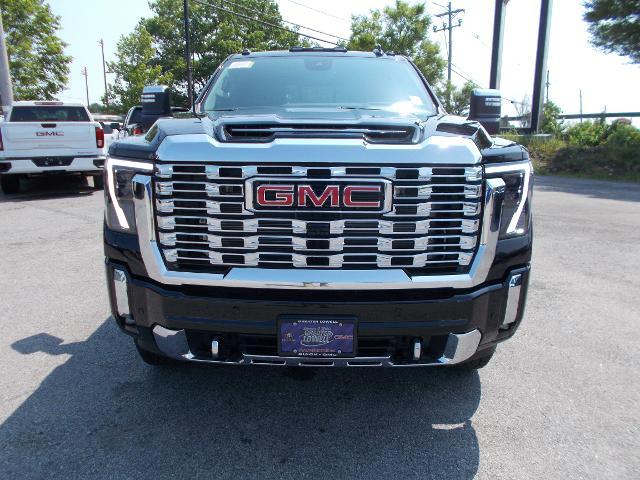 2025 GMC Sierra 2500 HD Vehicle Photo in LOWELL, MA 01852-4336