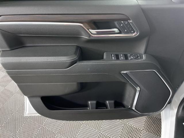 2025 GMC Sierra 1500 Vehicle Photo in GILBERT, AZ 85297-0402