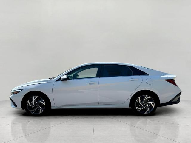 2025 Hyundai ELANTRA Hybrid Vehicle Photo in Green Bay, WI 54304