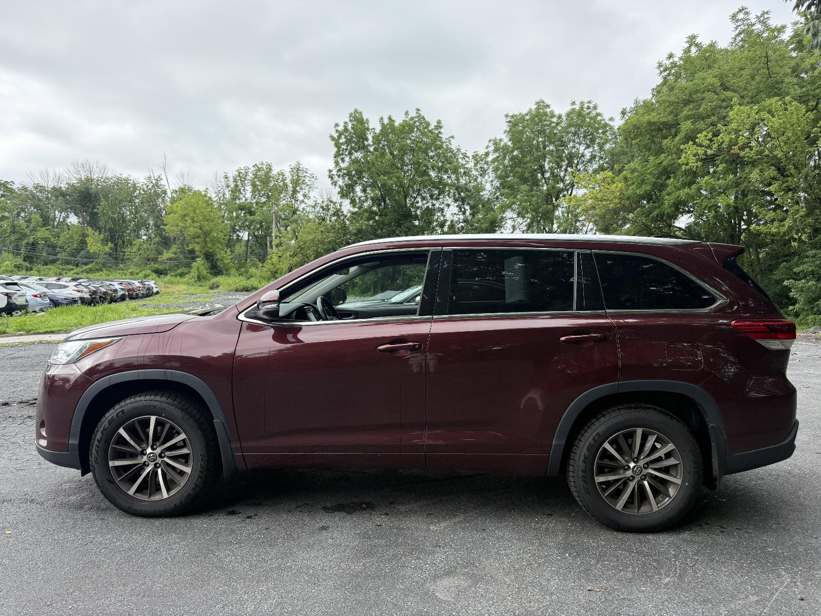 2017 Toyota Highlander Vehicle Photo in Harrisburg, PA 17111