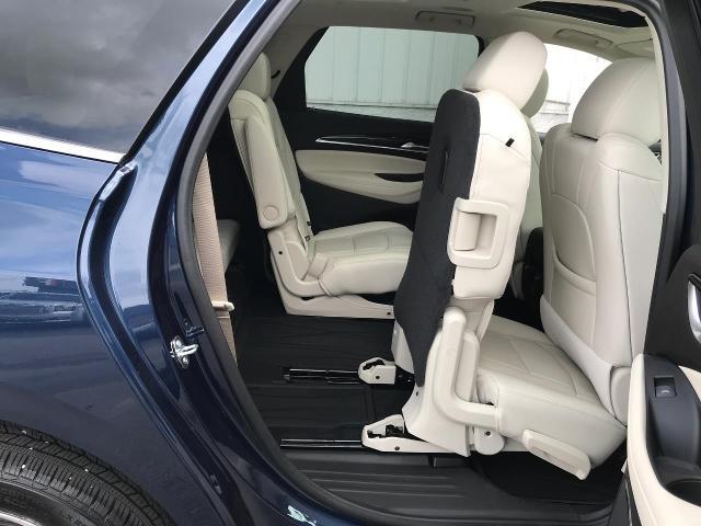 2023 Buick Enclave Vehicle Photo in GREEN BAY, WI 54303-3330