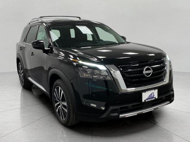 2025 Nissan Pathfinder Vehicle Photo in Neenah, WI 54956