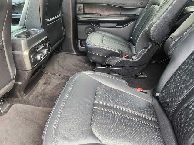 2019 Ford Expedition Max Vehicle Photo in DENTON, TX 76210-9321