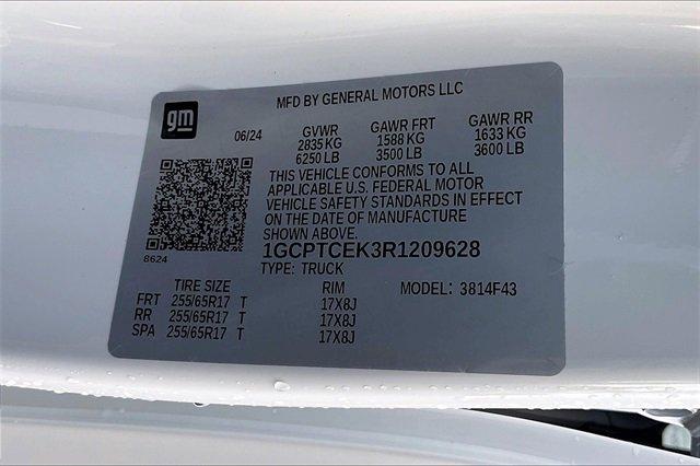 2024 Chevrolet Colorado Vehicle Photo in KANSAS CITY, MO 64114-4502