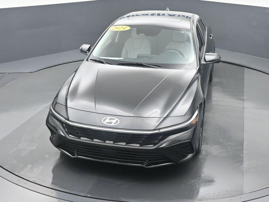 2024 Hyundai ELANTRA Vehicle Photo in Cedar Rapids, IA 52402