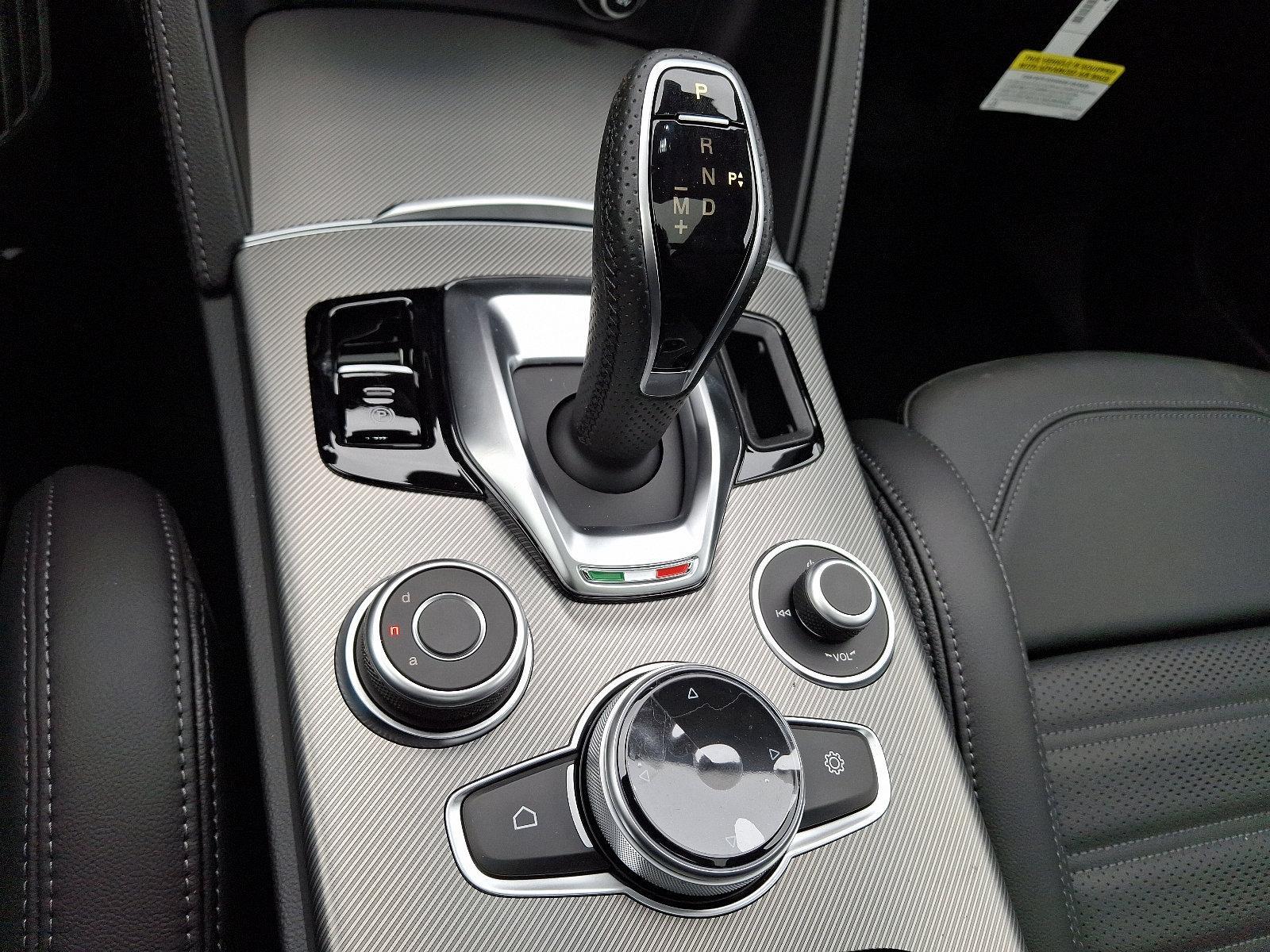 2025 Alfa Romeo Stelvio Vehicle Photo in Mechanicsburg, PA 17050