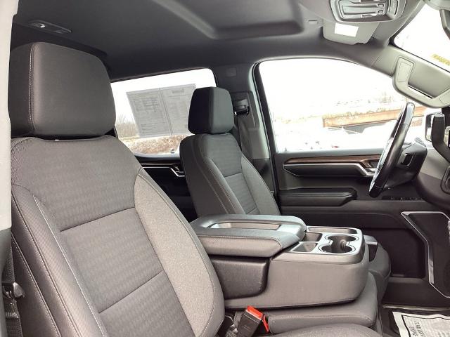 2022 Chevrolet Silverado 1500 Vehicle Photo in GARDNER, MA 01440-3110
