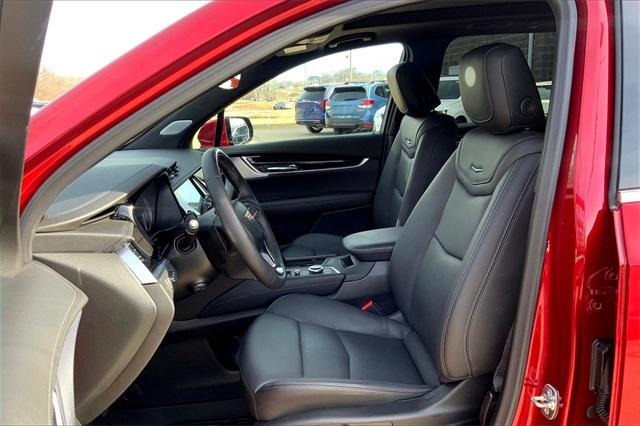 2024 Cadillac XT6 Vehicle Photo in KANSAS CITY, MO 64114-4545