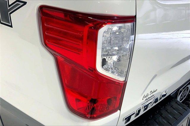 2018 Nissan Titan Vehicle Photo in TOPEKA, KS 66609-0000